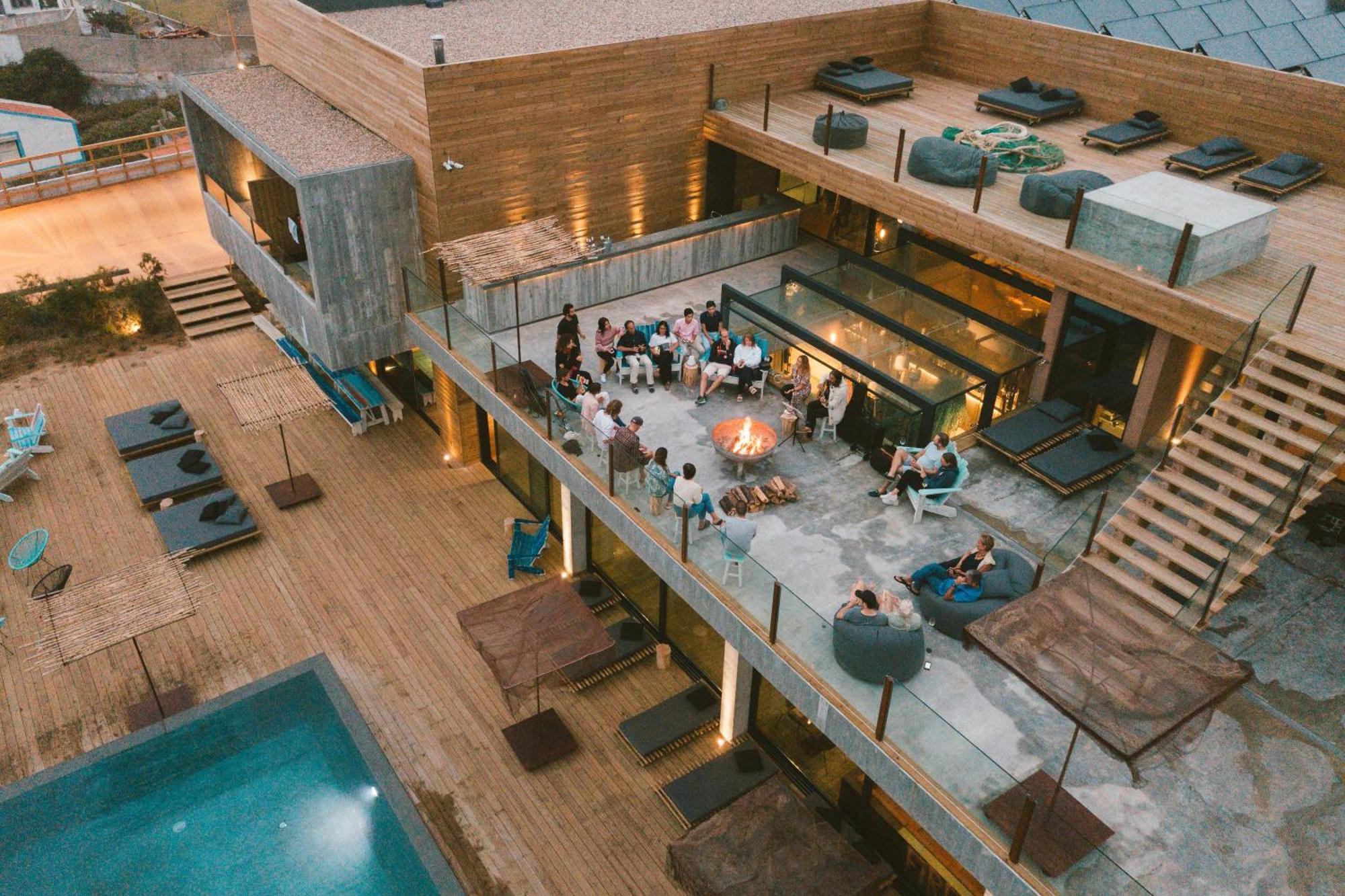 Noah Surf House Portugal Hotel ซานตาครูซ ภายนอก รูปภาพ