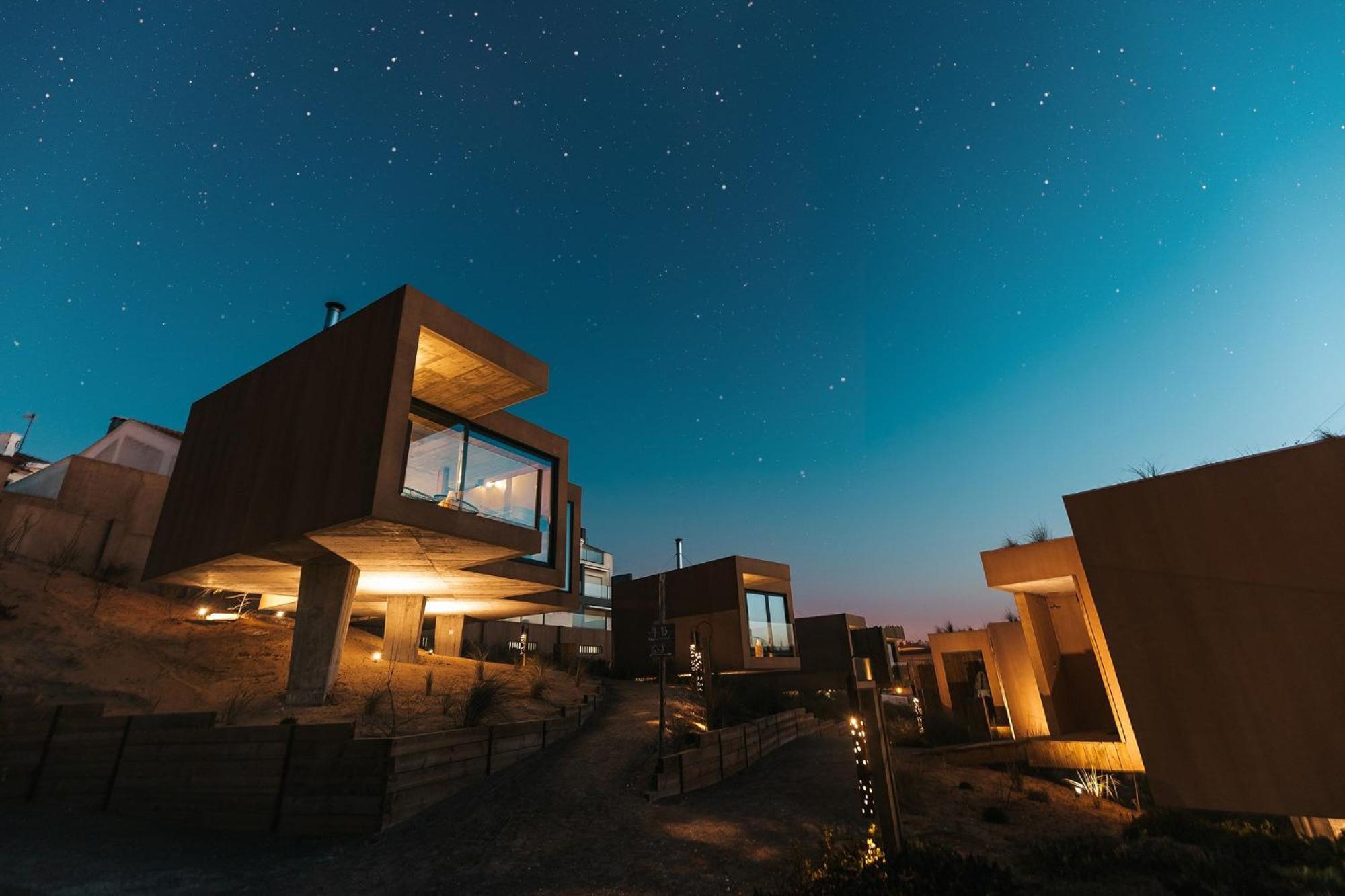 Noah Surf House Portugal Hotel ซานตาครูซ ภายนอก รูปภาพ